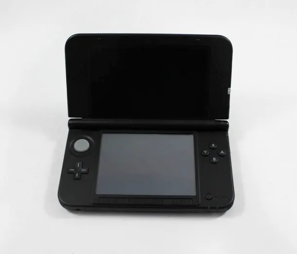 Nintendo 3DS XL System Persona Q Edition