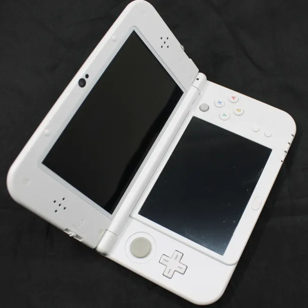 Nintendo New 3DS XL - Pearl White System - Discounted