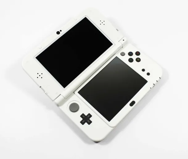 Nintendo New 3DS XL System - Fire Emblem Fates Edition (Discounted)