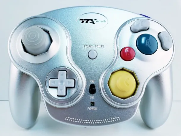 Wavedash Gamecube Wireless Controller (Silver)