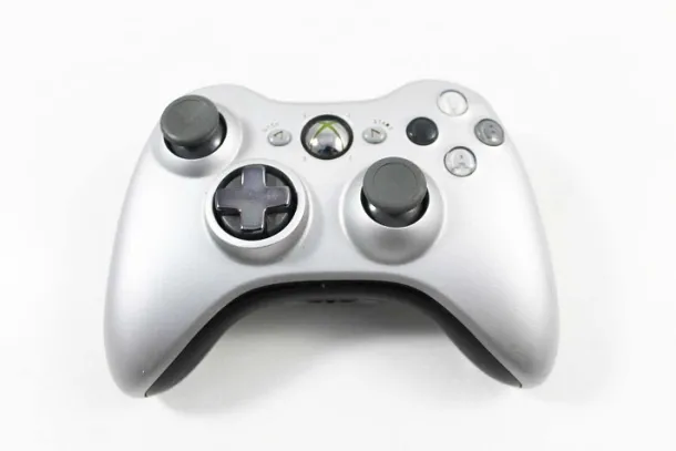 XBOX 360 Silver Limited Edition Wireless Controller