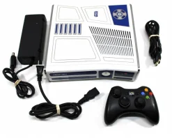 XBOX 360 Slim Star Wars R2D2 System